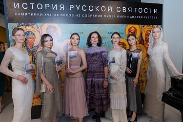 Уникальные иконы из фонда Андрея Рублева прибыли в Оренбург